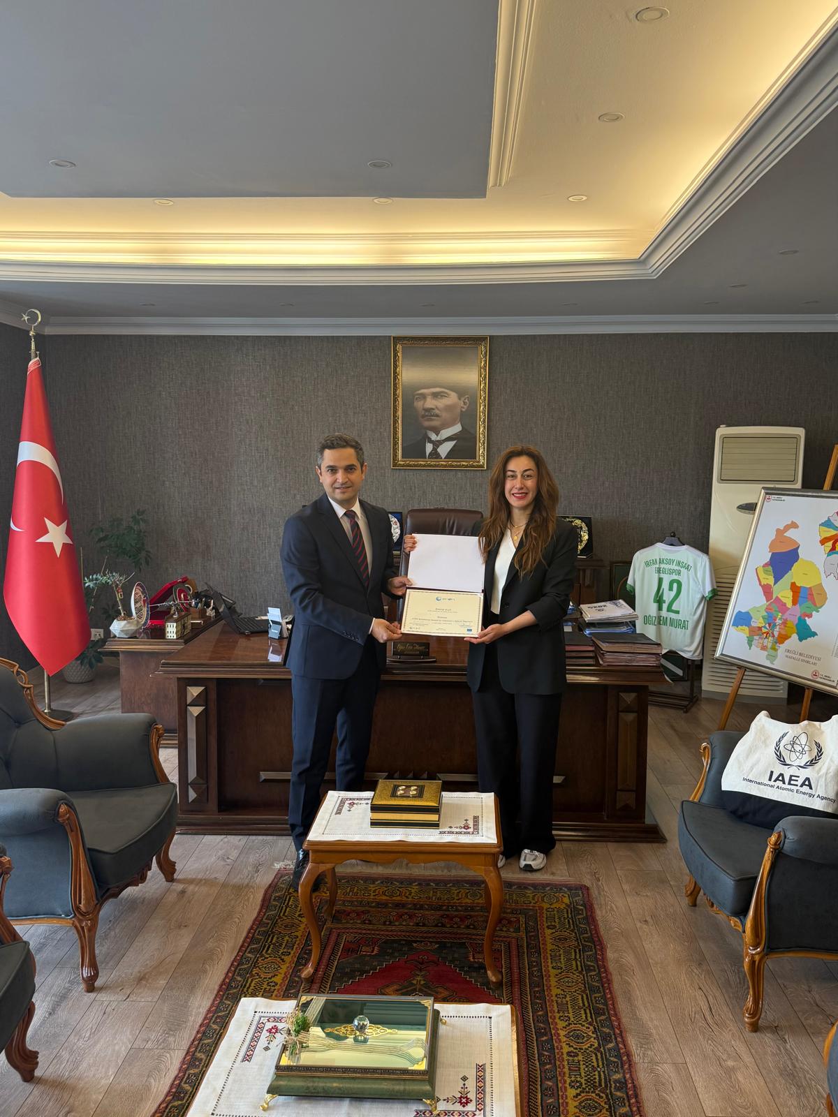 İlçemiz BİLSEM Öğretmenlerinden Emine KURT, Viyana’da Düzenlenen “STEM Mükemmeliyet Ödülü”nü Kazanarak Bizleri Gururlandırdı