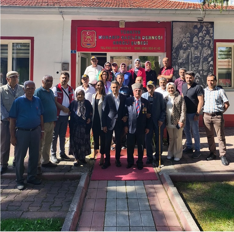 Kaymakamımız Sayın Oğuz Cem MURAT ve Eşi, Kahraman Gazilerimiz ve Yakınlarıyla Vedalaştı